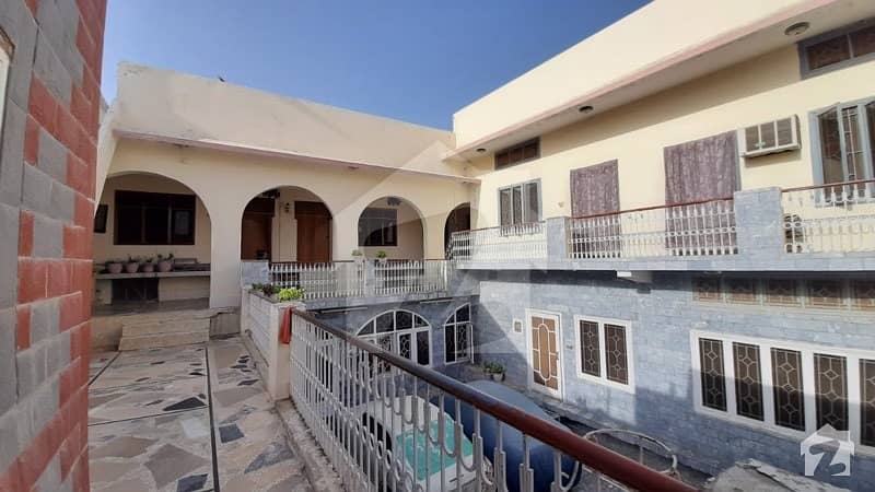 علمدار روڈ کوئٹہ میں 8 کمروں کا 12 مرلہ مکان 5 کروڑ میں برائے فروخت۔
