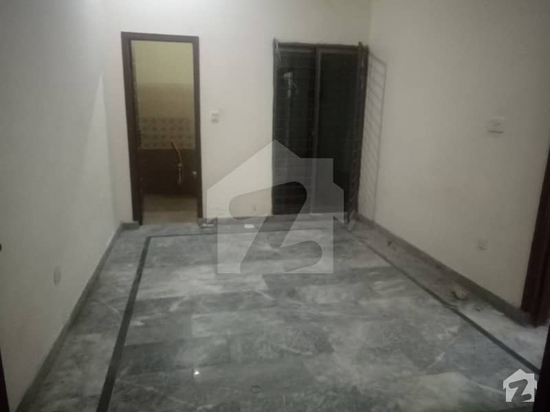 5 Marla Flat Lower Portion For Rent