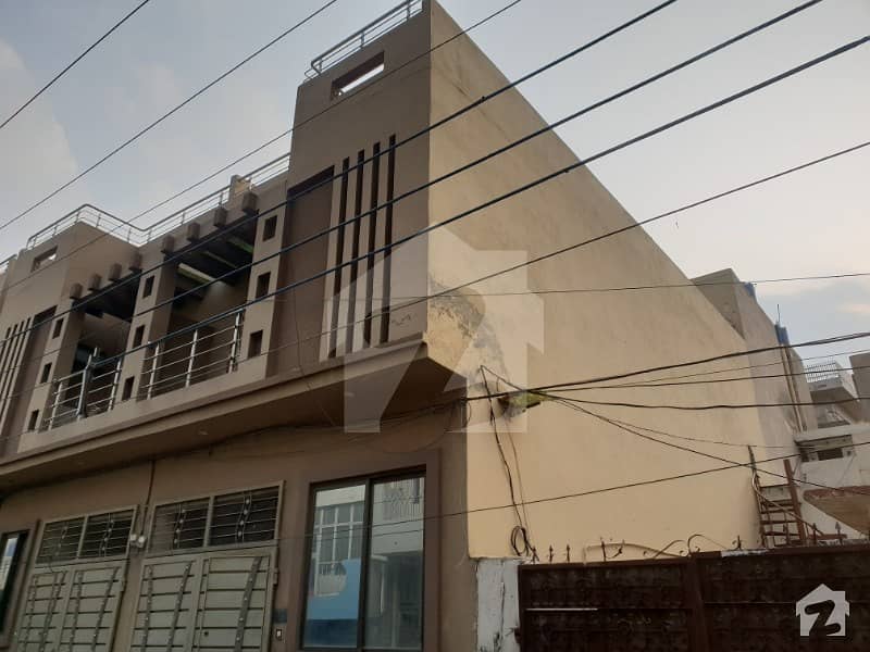 سکیم موڑ ملتان روڈ لاہور میں 3 کمروں کا 3 مرلہ مکان 90 لاکھ میں برائے فروخت۔