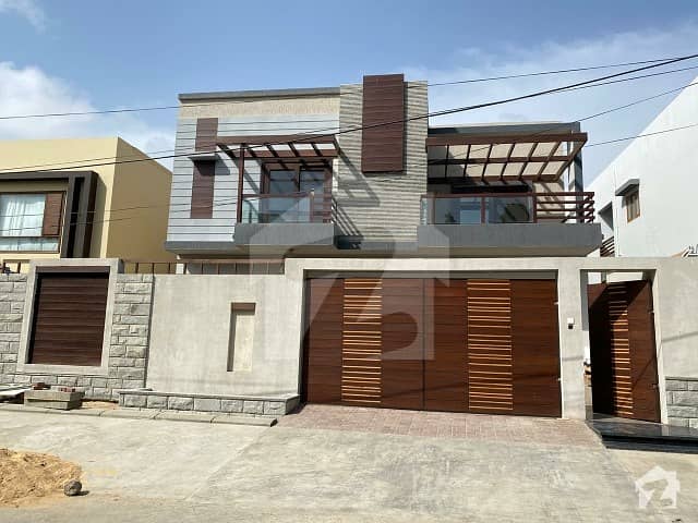 6 Bedrooms Fully Renovated Just Like Brand New House