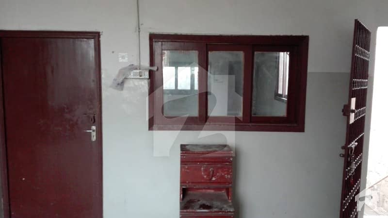 2nd Floor Portion For Rent Separate Entrance