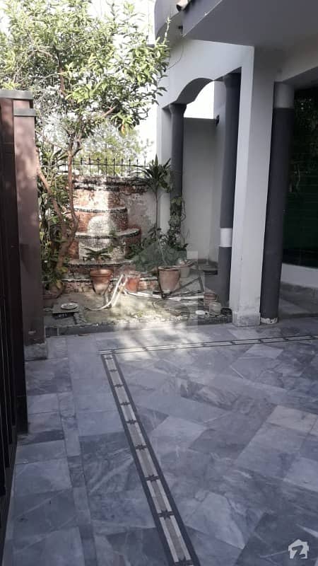 10 Marla Single Story House Available For Rent In Valencia Town Lahore
