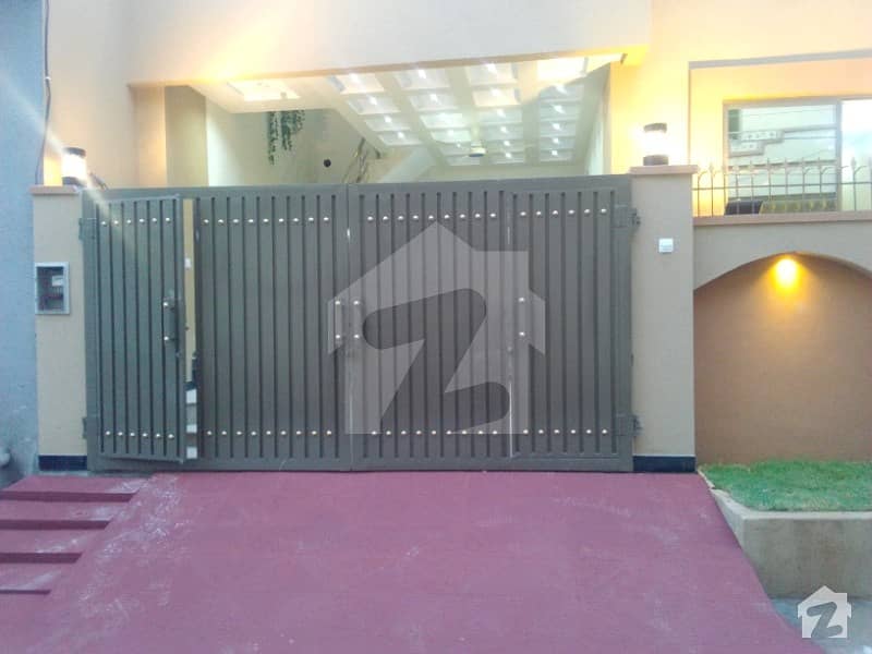 Single Storey House Is Available For Sale