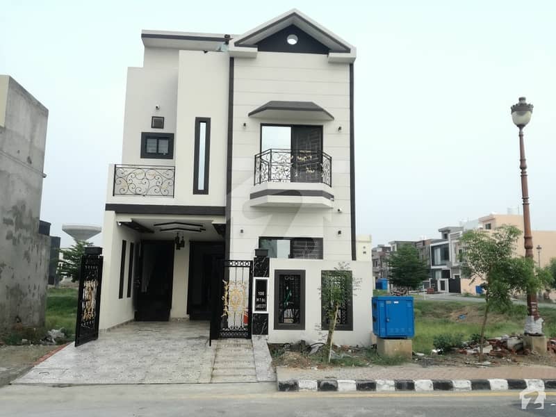 House Available For Sale House Available For Sale