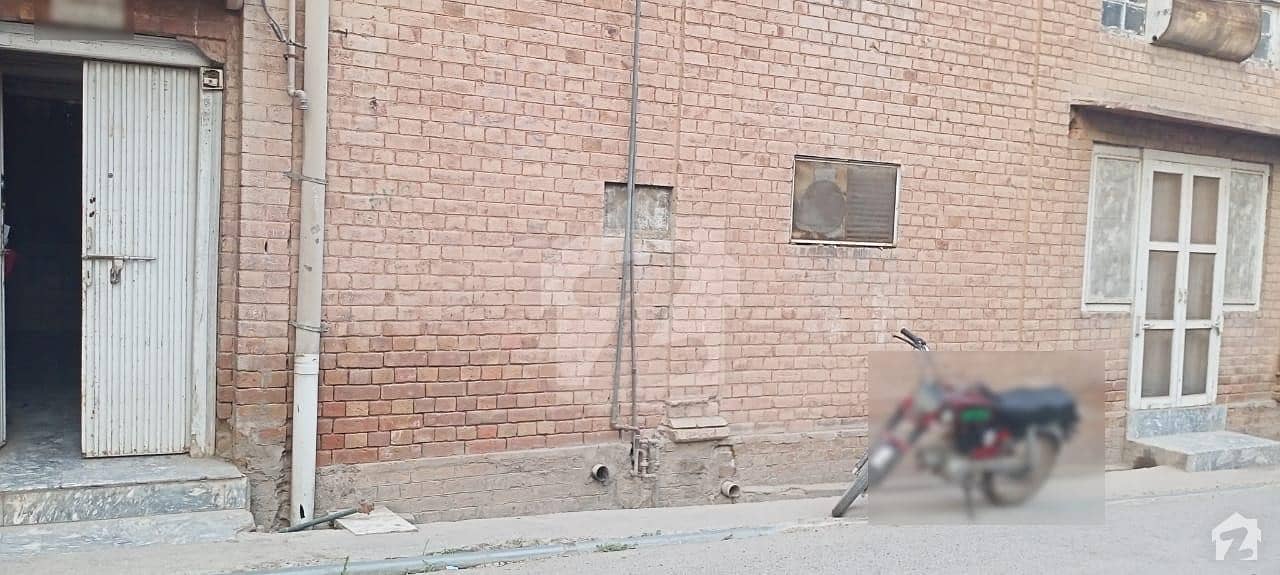 صدر پشاور میں 5 کمروں کا 9 مرلہ مکان 3.5 کروڑ میں برائے فروخت۔