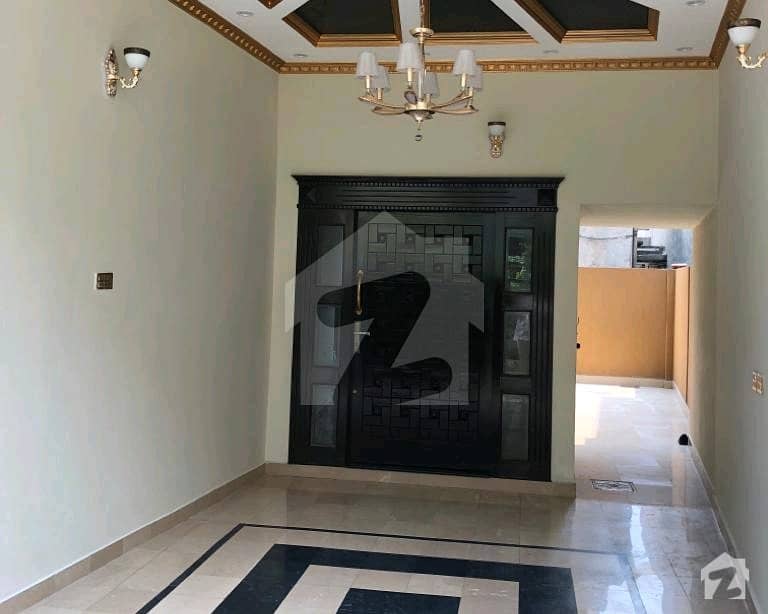 علامہ اقبال ٹاؤن ۔ کشمیر بلاک علامہ اقبال ٹاؤن لاہور میں 5 کمروں کا 10 مرلہ مکان 3.15 کروڑ میں برائے فروخت۔