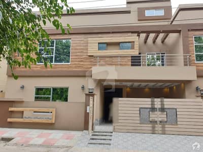 10 Marla Brand New House Is Available For Sale In Muslim Town Ultra Modern House Solid Construction 10 Marla Brand New House Is Available For Sale In Muslim Town Ultra Modern House Solid Construction