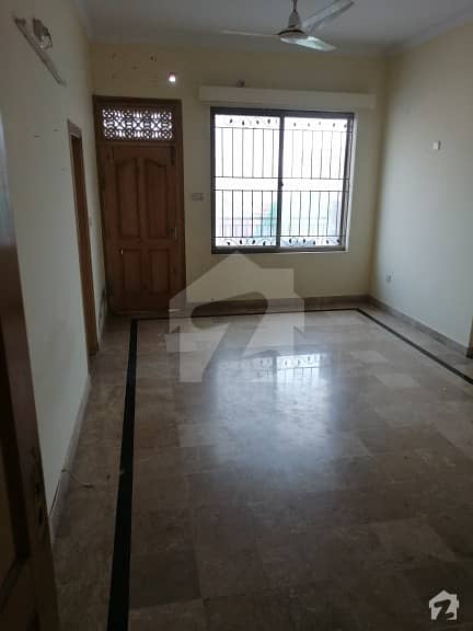 Upper Portion Of 1800  Square Feet Available In Margalla Town