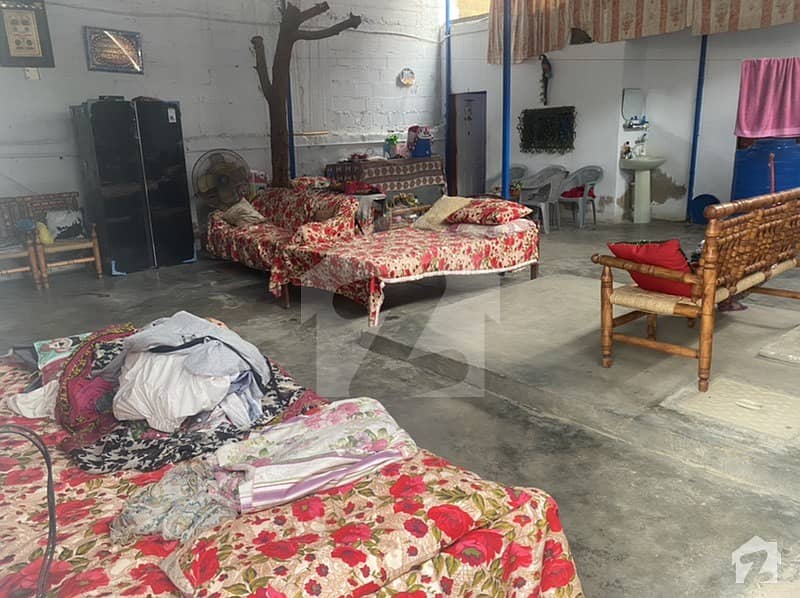 مومن آباد اورنگی ٹاؤن کراچی میں 2 کمروں کا 7 مرلہ مکان 45 لاکھ میں برائے فروخت۔
