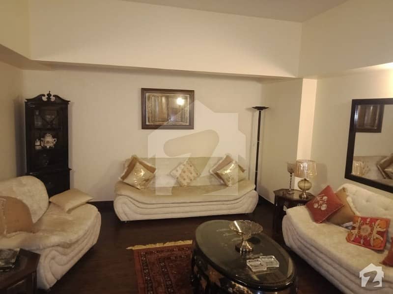 4 Bedrooms 2600 Sq Feet 7st Floor Flat For Sale