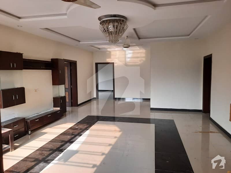 3 Bedrooms Upper Portion For Rent  One Kanal Lake View Block Phase 8 Bahria Town Rawalpindi