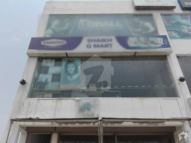 اقبال ایونیو فیز 3 اقبال ایوینیو لاہور میں 6 مرلہ دفتر 75 ہزار میں کرایہ پر دستیاب ہے۔