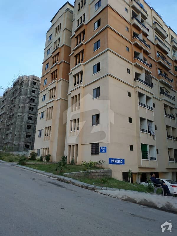 3285  Square Feet Flat For Sale In Dha Defence