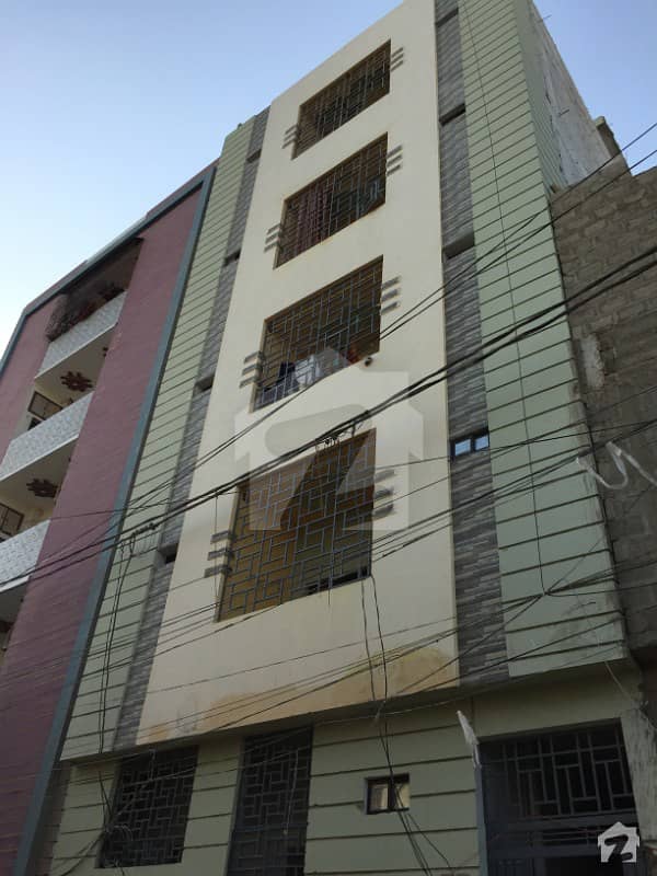 Flat For Sale Near 4k Roundabout