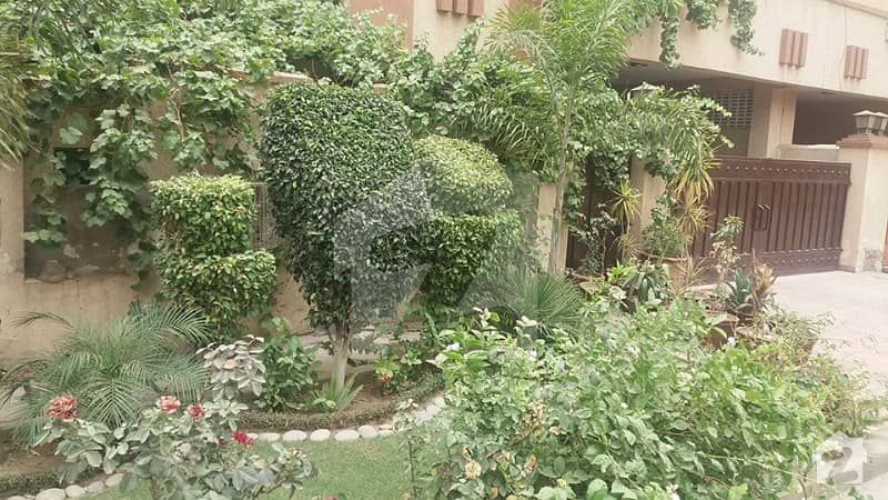 10 Marla 4 Bedrooms House For Sale In Askari 11 - B Lahore