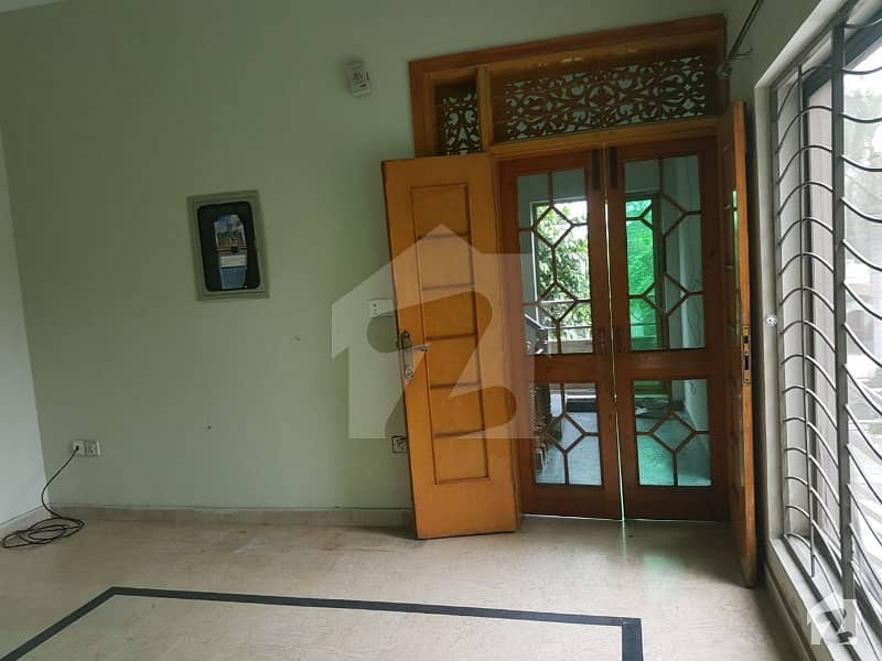 2 Kanal Upper Portion Available For Rent With Separate Gate