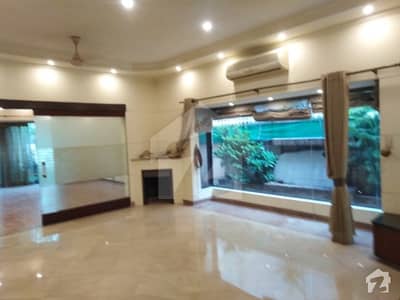 1 Kanal Luxuer Bungalow For Rent Dha Phase 4 1 Kanal Luxuer Bungalow For Rent Dha Phase 4