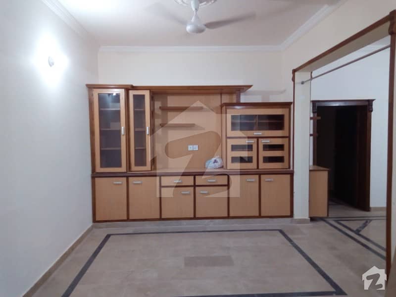 لال کُرتی راولپنڈی میں 5 کمروں کا 8 مرلہ مکان 1.8 کروڑ میں برائے فروخت۔