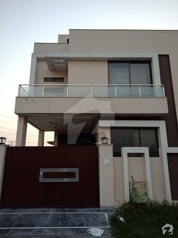 Ideal Location Double Story House Available For Rent