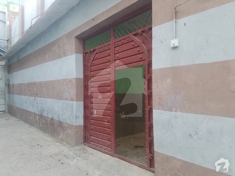 پنچ کہٹہ روڈ پشاور میں 3 کمروں کا 8 مرلہ مکان 1.4 کروڑ میں برائے فروخت۔