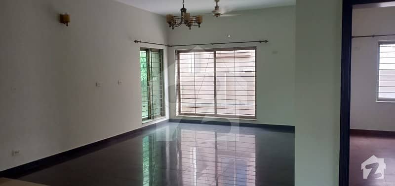10 Marla 4 Bedrooms Good Location House For Sale B Sector Askari 10 Lahore Cantt