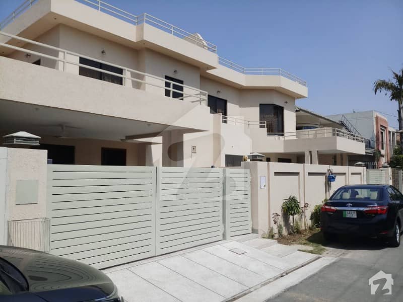 10 Marla 4 Bedrooms Fully Renovated Owner Build Good Location House For Sale In Punjab Coop Housing Society Lahore Cantt
