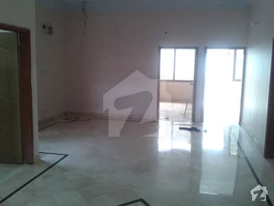 240sy Ground Floor Portion In Gulshaneiqbal Blk10a