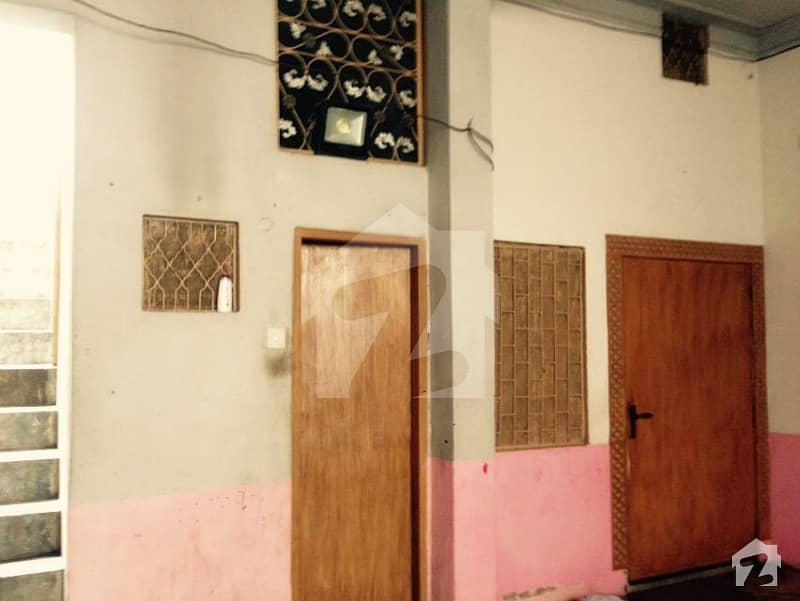 رحمان پور شیخوپورہ میں 4 کمروں کا 8 مرلہ مکان 1.25 کروڑ میں برائے فروخت۔