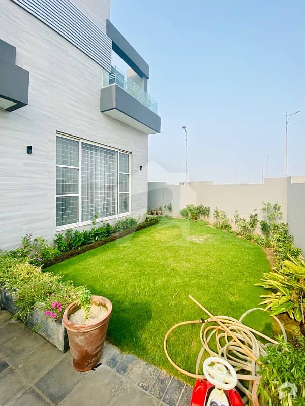 1 Kanal Luxurious Bungalow Urgently For Sale In DHA Phase 7