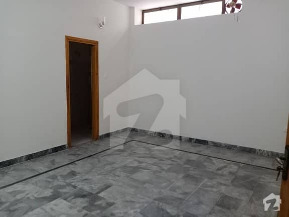 1 Kanal House Is Available For Sale In J1