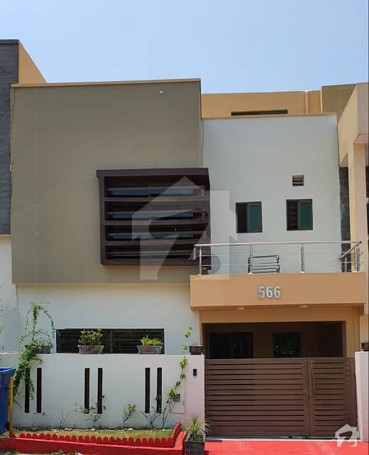 Rafi Block House Available For Sale