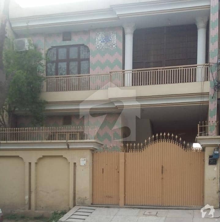 سبزہ زار سکیم ۔ بلاک ایچ سبزہ زار سکیم لاہور میں 4 کمروں کا 10 مرلہ مکان 2.25 کروڑ میں برائے فروخت۔