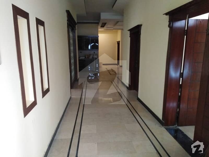 One Kanal 1st Floor Portion Available For Rent