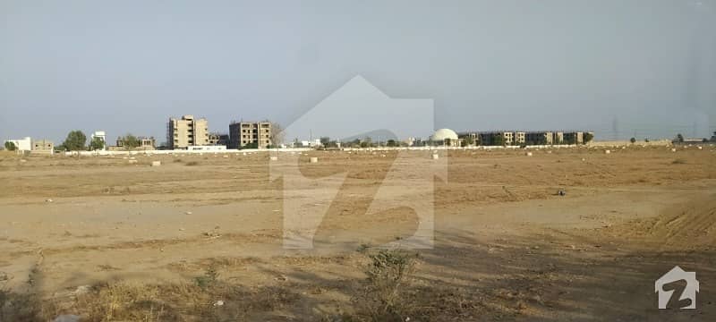 Plot For Sale 120 Sq Yards In The Project Of Pakland Builders Known As Isfahan Town