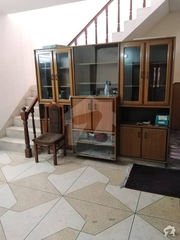 Allama Iqbal Town House For Sale Old House 30 Feet Road