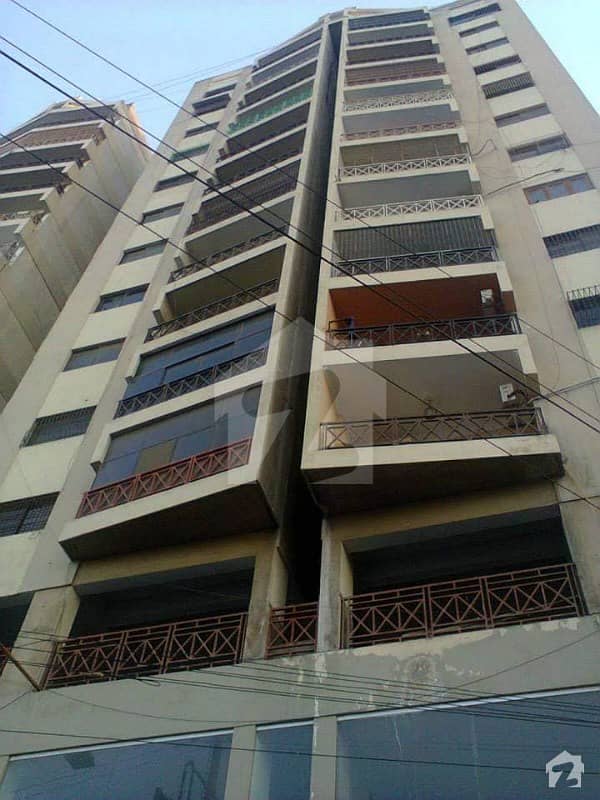 کلفٹن ۔ بلاک 9 کلفٹن کراچی میں 3 کمروں کا 9 مرلہ فلیٹ 1.9 کروڑ میں برائے فروخت۔