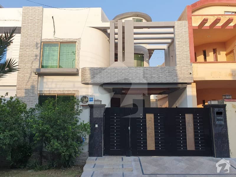 10 Marla Slightly Used House For Sale In Park View Villas Lahore