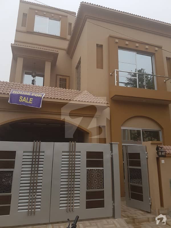 Five Marla Like A Brand New House Owner Built For Sale In Bahria Town Lahore