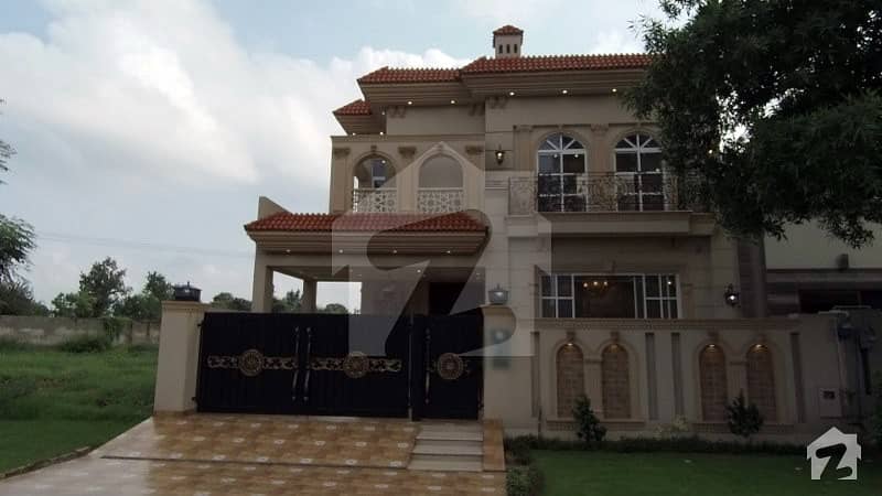 10 Marla House Is Available For Sale In Dha Phase 8 Block C Lahore