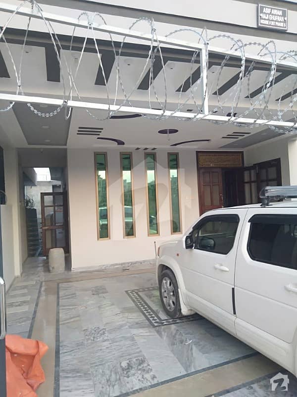 12 Marla Triple Storey Brand New House For Sale