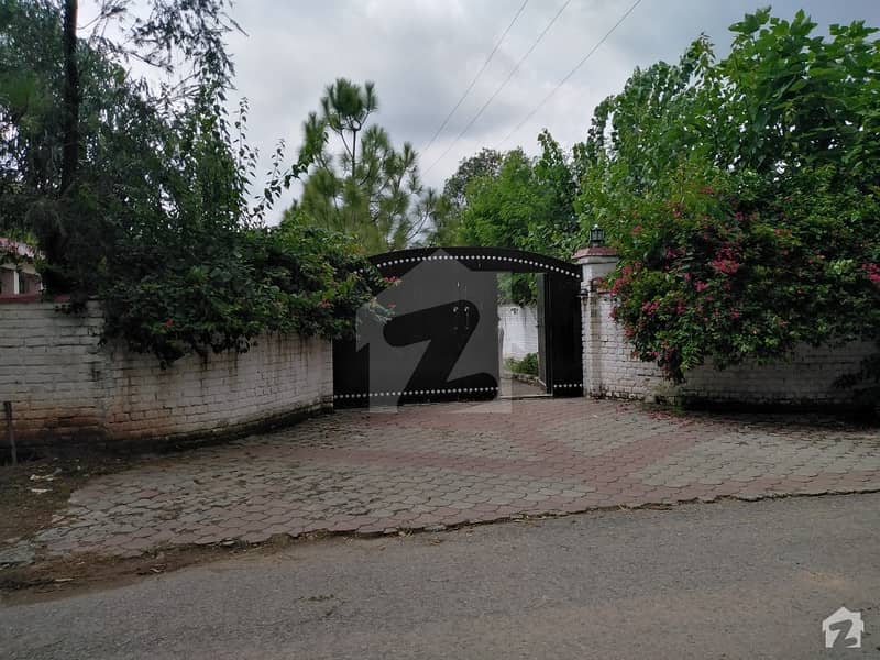 Farmhouse For Sale In P  V Scheme 2 Chak Shahzad On Park Road Islamabad