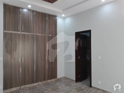 4500 Square Feet Upper Portion Is Available For Rent In Paragon City - Imperial Block 4500 Square Feet Upper Portion Is Available For Rent In Paragon City - Imperial Block