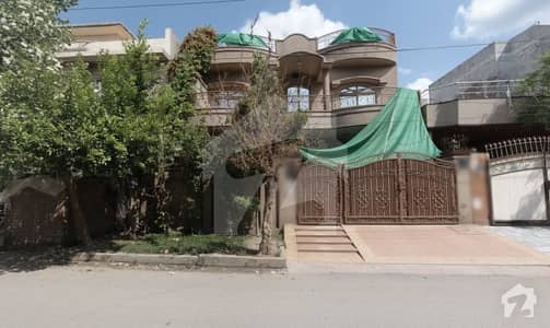 10.5 Marla Double Storey House For Sale In N Block Of Sabzazar Scheme Lahore 10.5 Marla Double Storey House For Sale In N Block Of Sabzazar Scheme Lahore