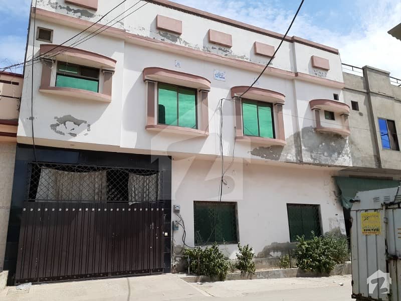 گلشنِ رفیق فیصل آباد میں 4 کمروں کا 5 مرلہ مکان 1.06 کروڑ میں برائے فروخت۔
