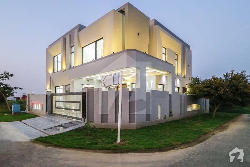Corner Location 8 Marla Superb Modern With Study Room House For Sale