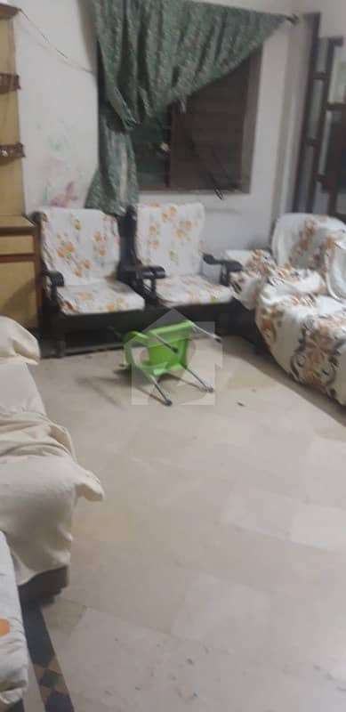واپڈا ٹاؤن لاہور میں 5 کمروں کا 10 مرلہ مکان 2.5 کروڑ میں برائے فروخت۔