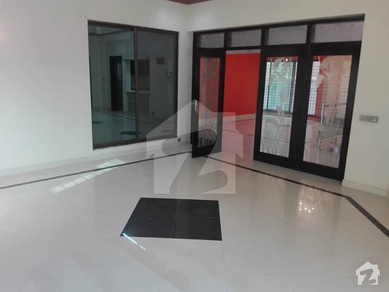4860  Square Feet Bungalow Office At Club Roadmarriott Hotel For Rent