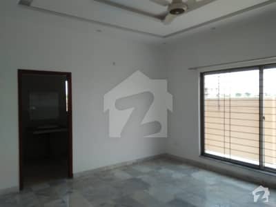1 Kanal 3 Bed 4 Bath Lower Portion 1 Kanal 3 Bed 4 Bath Lower Portion