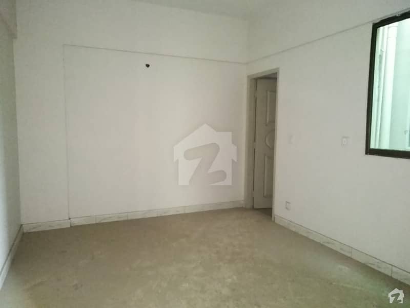 DHA Phase 7 Jami Commercial Flat Is Available Rent