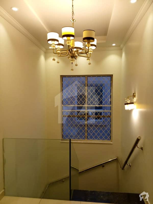 ڈیفینس رایا ڈی ایچ اے ڈیفینس لاہور میں 4 کمروں کا 10 مرلہ مکان 2.25 کروڑ میں برائے فروخت۔